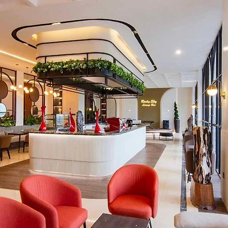Grand Rocky Hotel Bukittinggi Exterior foto