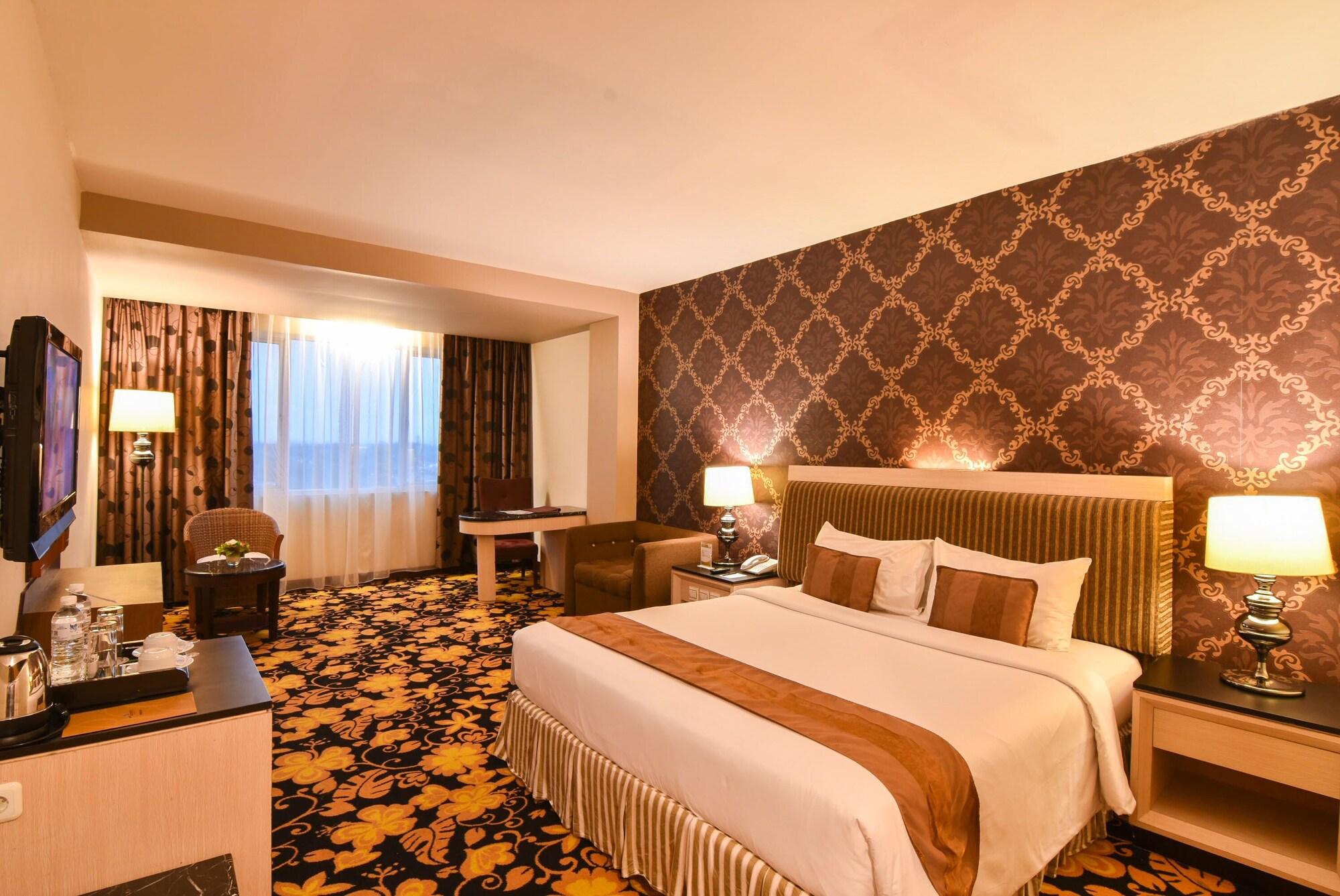 Grand Rocky Hotel Bukittinggi Exterior foto