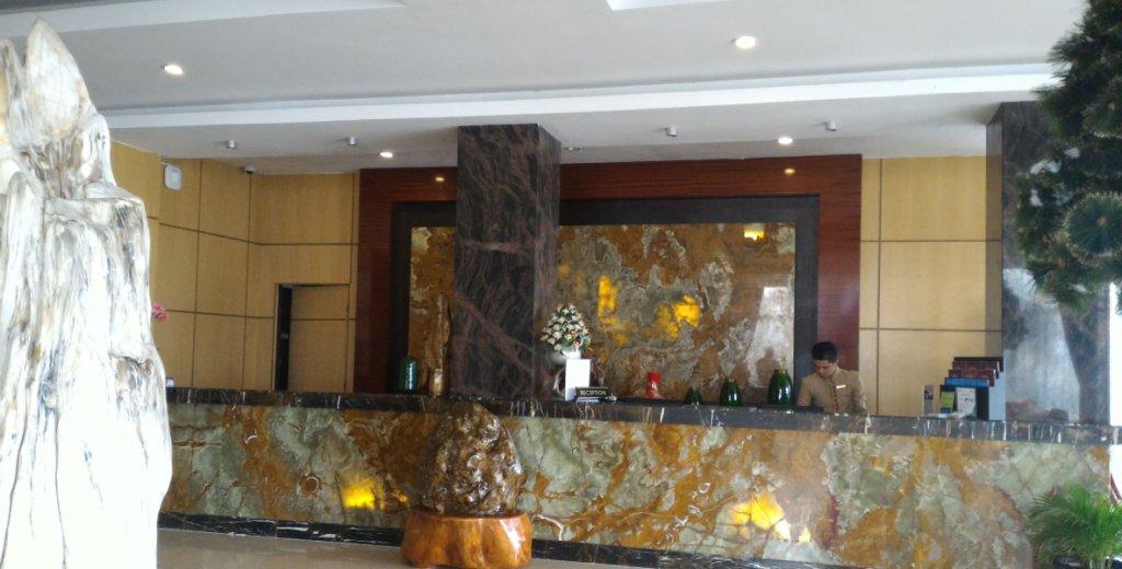Grand Rocky Hotel Bukittinggi Exterior foto