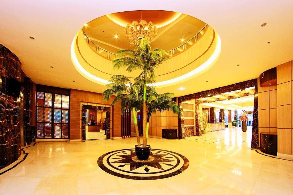 Grand Rocky Hotel Bukittinggi Exterior foto